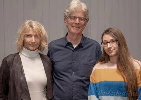 Éva, John és Éva lánya