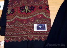 Mrs. Bugle sálja — eredeti kellék