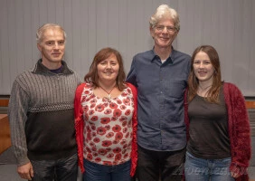 Laci, Claudia, John és Rebeka