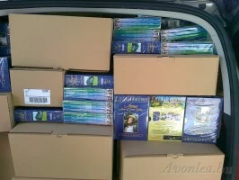 Az Anna DVD-csomagok 2010. szeptember 20-án úton Magyarország felé az ausztriai Sony DADC gyárból