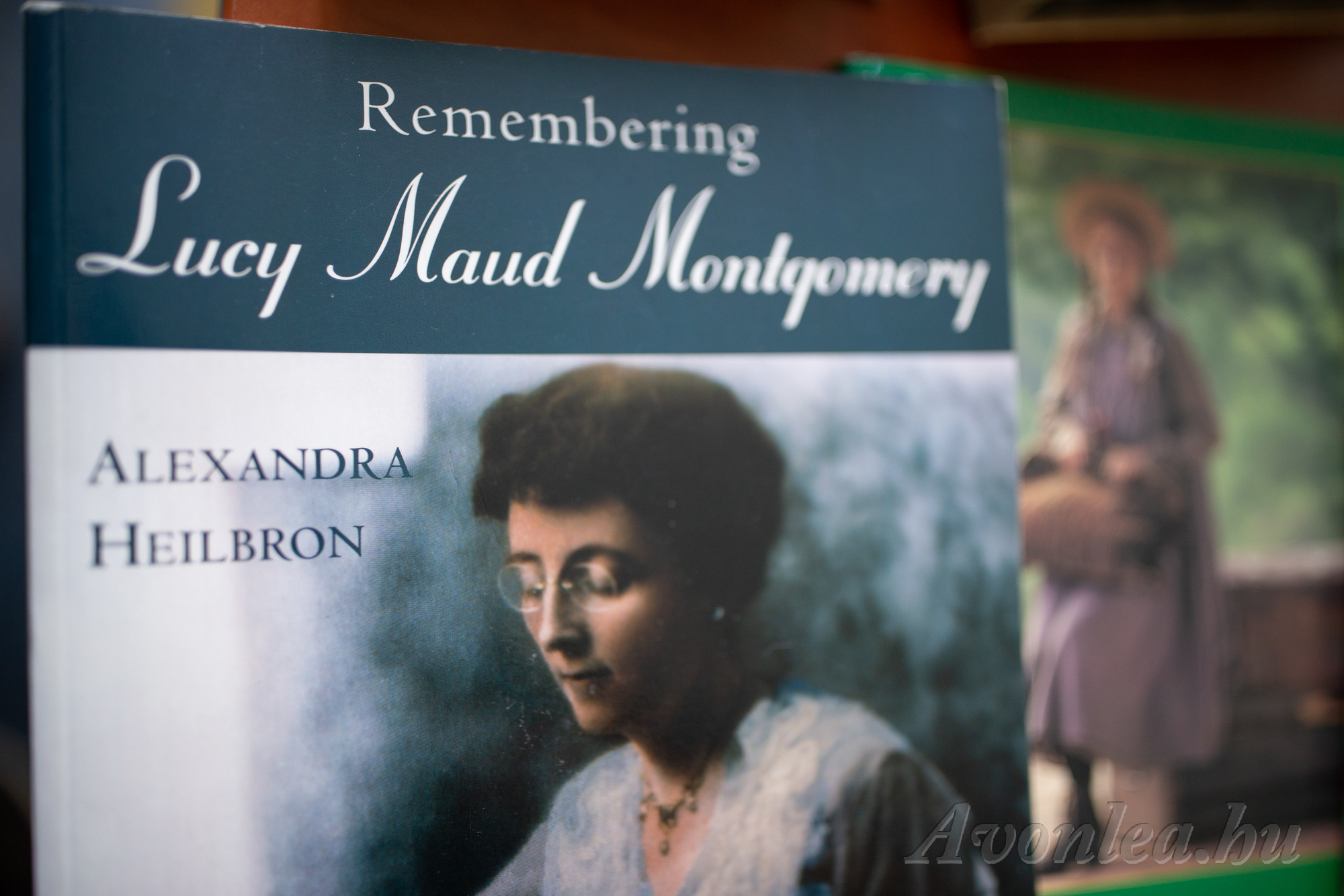 Egy könyv LM Montgomeryről